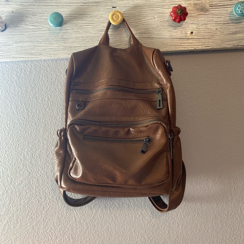 Clean Backpack